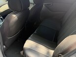 Hyundai Elantra-10