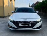Hyundai Elantra-1