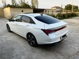 Hyundai Elantra-8