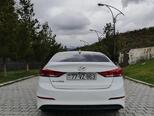 Hyundai Elantra-3