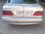 Mercedes E 320-9