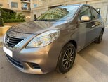 Nissan Versa-8