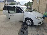 Mitsubishi Airtrek-2
