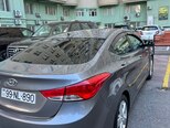 Hyundai Elantra-3