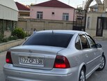 Opel Vectra-3