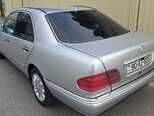 Mercedes E 200-5