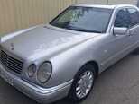 Mercedes E 200-1