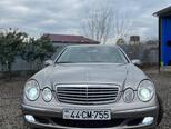 Mercedes E 320-1
