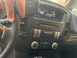 Mitsubishi Pajero-11
