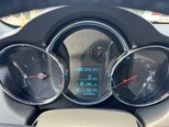 Chevrolet Cruze-13