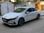 Hyundai Elantra-2