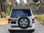 Mitsubishi Pajero io-13