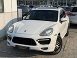 Porsche Cayenne-1