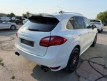 Porsche Cayenne-8