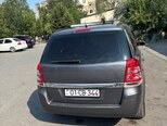 Opel Zafira-2