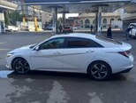 Hyundai Elantra-8