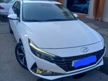 Hyundai Elantra-12