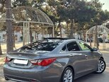 Hyundai Sonata-4