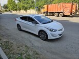 Hyundai Elantra-8