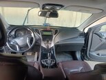 Hyundai Azera-11