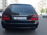 Mercedes E 220-2