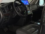 Toyota Land Cruiser-11