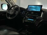 Toyota Land Cruiser-16