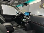 Toyota Land Cruiser-22
