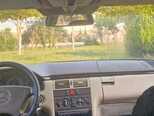 Mercedes E 200-5