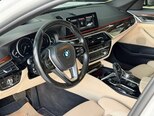 BMW 530e-7
