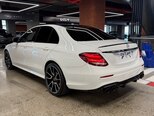 Mercedes E 200 4MATIC-7