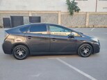 Toyota Prius-11