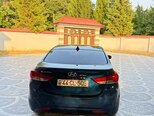 Hyundai Elantra-4