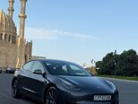 Tesla Model 3-4