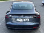 Tesla Model 3-2