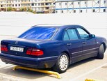 Mercedes E 200-10