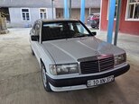 Mercedes 190-1