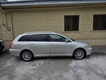 Toyota Avensis-10