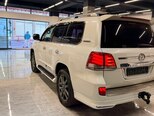 Toyota Land Cruiser-6