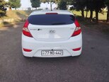 Hyundai Accent-2