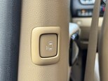 Kia Carnival-10