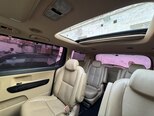 Kia Carnival-12