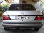 Mercedes 220 E-2