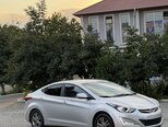 Hyundai Elantra-3