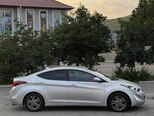 Hyundai Elantra-4