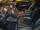 Audi Q7-9