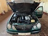 Mercedes E 220-6