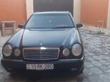 Mercedes E 280-1