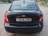 Hyundai Accent-4
