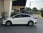 Hyundai Accent-4